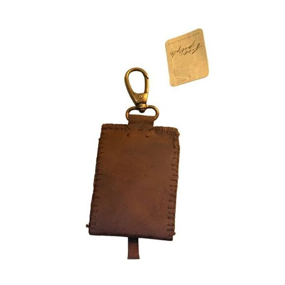 Free People Leather Keychain Cognac Brown Wallet with Concho Star - Picture 5 of 6